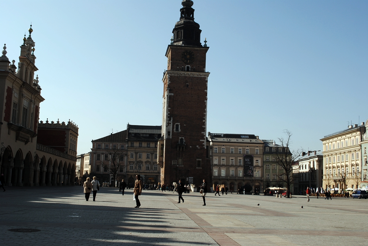 http://akacja.wzks.uj.edu.pl/~09_walczak/lajkonik/wp-content/uploads/2014/05/DSC_0341.jpg